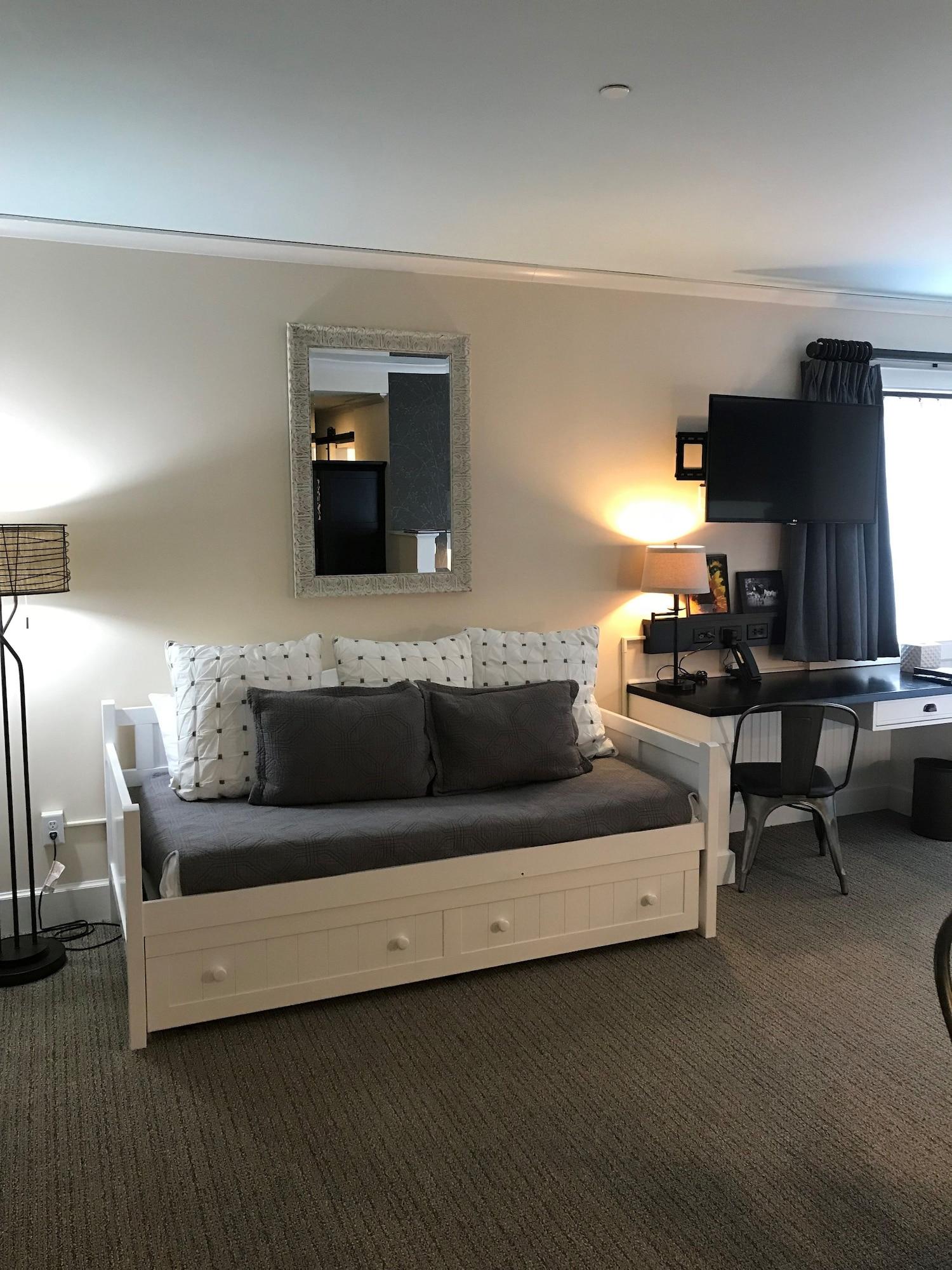 Village Hotel On Biltmore Estate แอชวิลล์ ภายนอก รูปภาพ