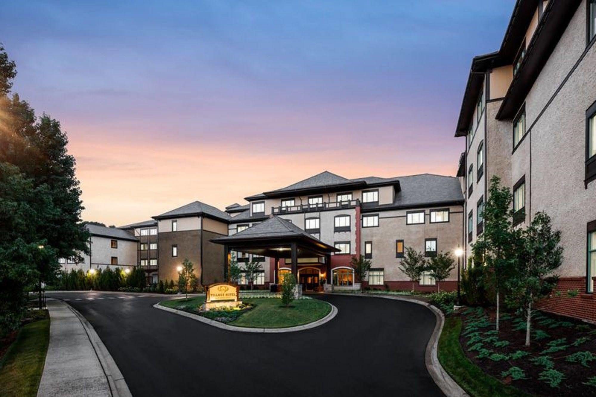 Village Hotel On Biltmore Estate แอชวิลล์ ภายนอก รูปภาพ
